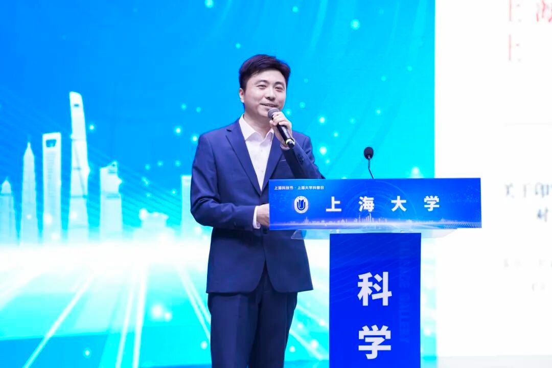 365英国上市集团