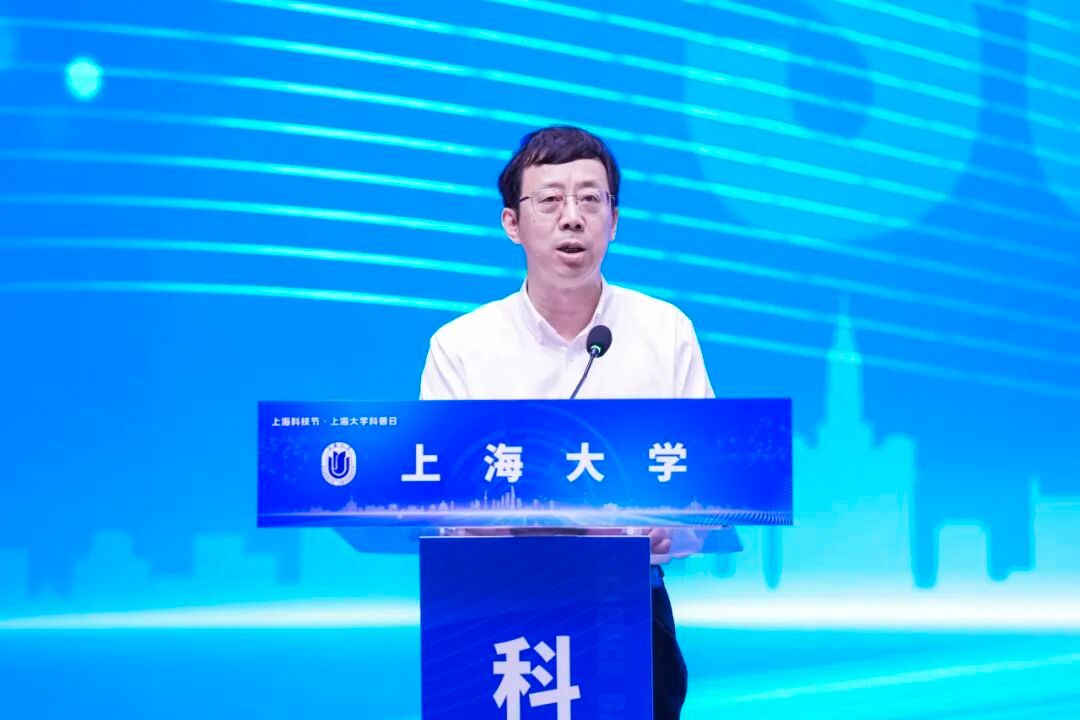 365英国上市集团